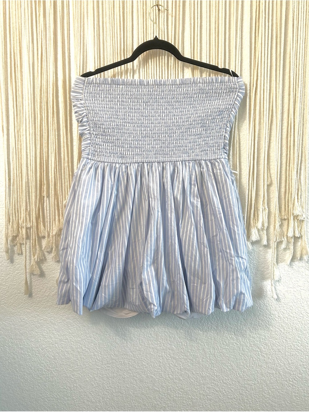 Hollister Blue Stripe Strapless Bubble Hem Romper Dress Smocked Built-In Shorts - Picture 9 of 13